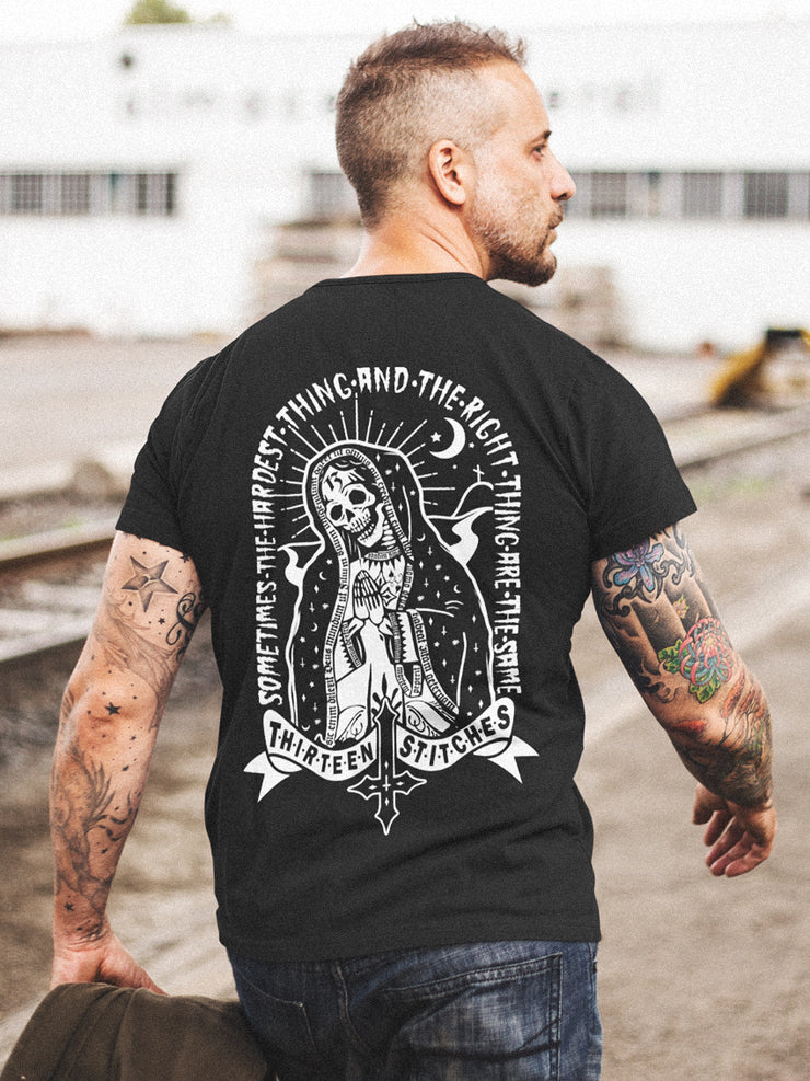 13Stitches Clothing, the hardest thing, skull, skeleton, totenkopf, skelett, tattoed man wering black tshirt with skull design, tätowierter mann traegt schwarzes t-shirt mit totenkopf motiv